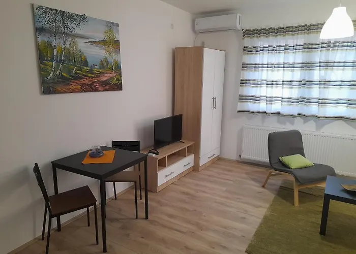 V & V Studio Apartments